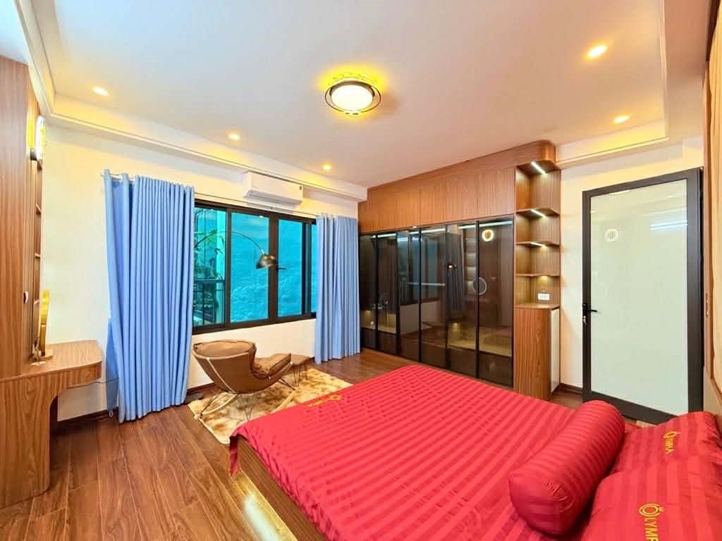 B.Á.N NHÀ GẦN PHỐ TRUNG PHỤNG, XÃ ĐÀN_6T THANG MÁY_40m2 MT RỘNG_NHÀ XÂY MỚI ĐẸP Ở NGAY, hơn 9 tỷ